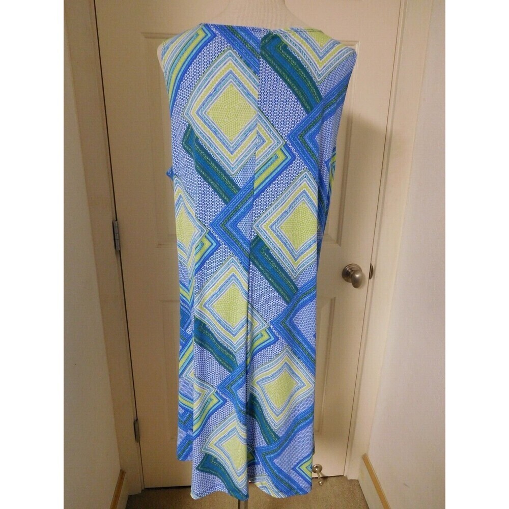 Super Cute CHICO'S Easywear Sleeveless  Below Knee Comfort Stretch Dress Large - Picture 4 of 5
